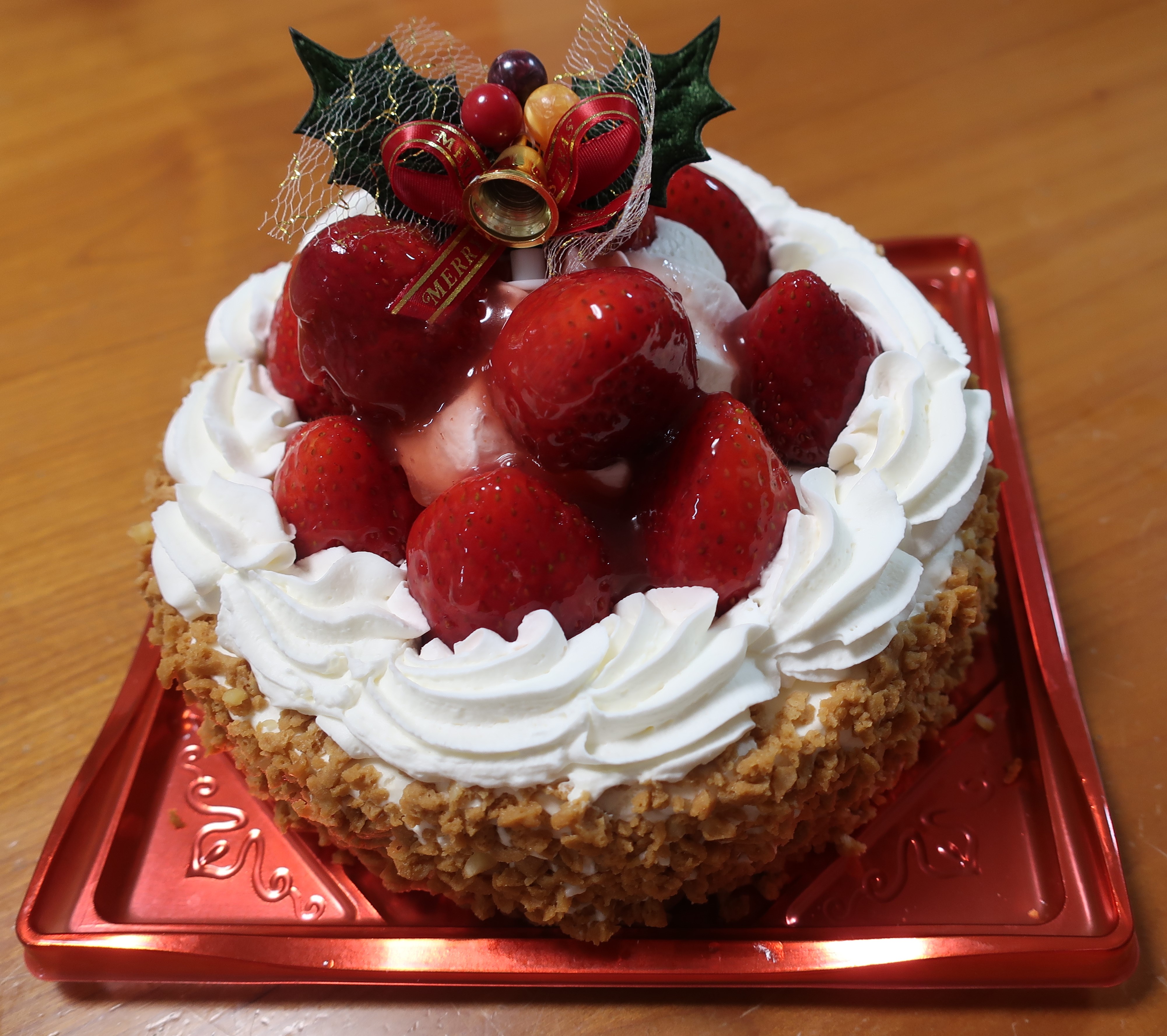クリスマスケーキ 新宿高野 の フレーズロゼ 冥王星へ連れてって