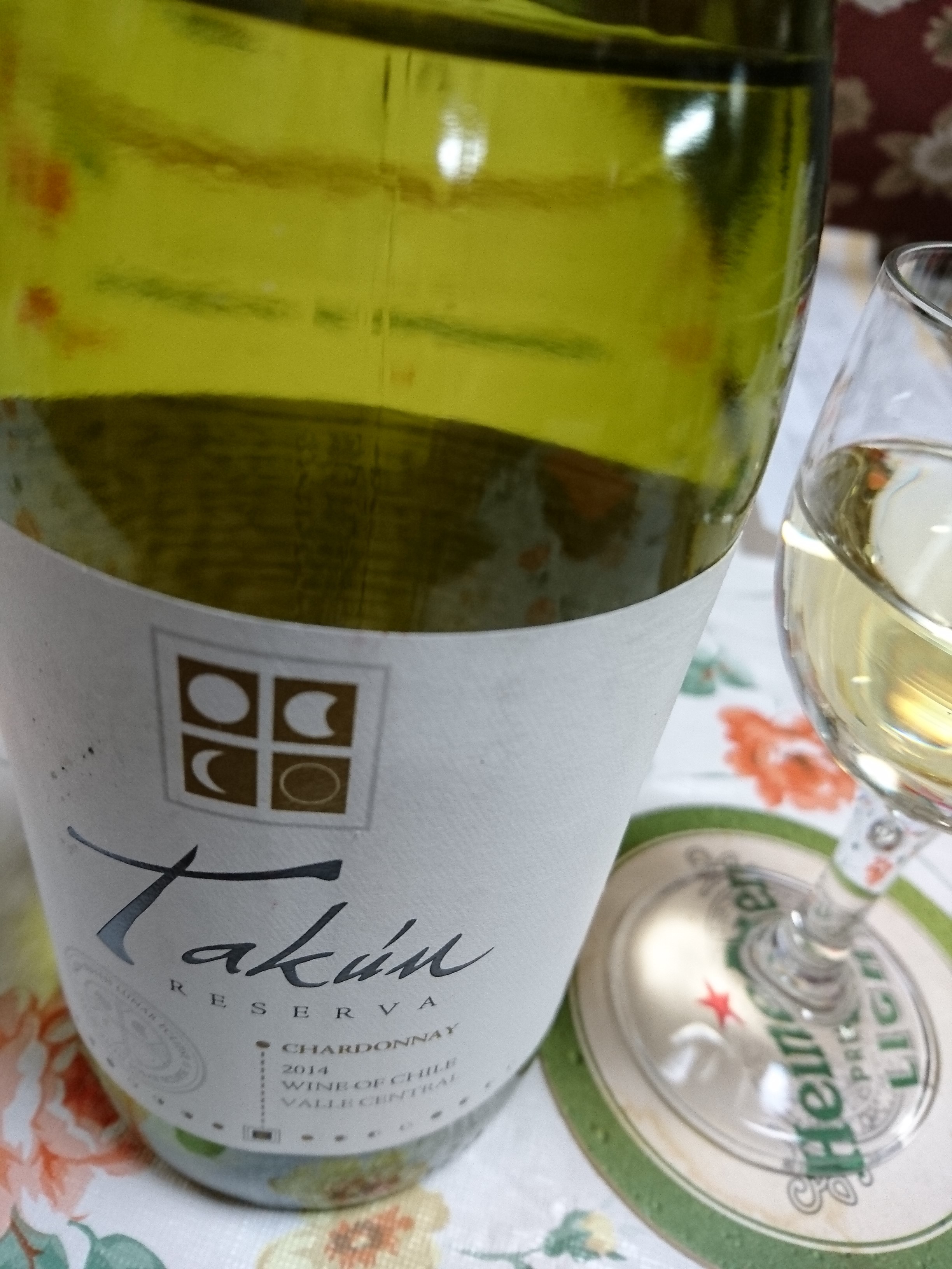 チリ産白ワイン～Takun Reserva Chardonnay（タクン・レセルヴァ シャルドネ チリ） : 冥王星へ連れてって