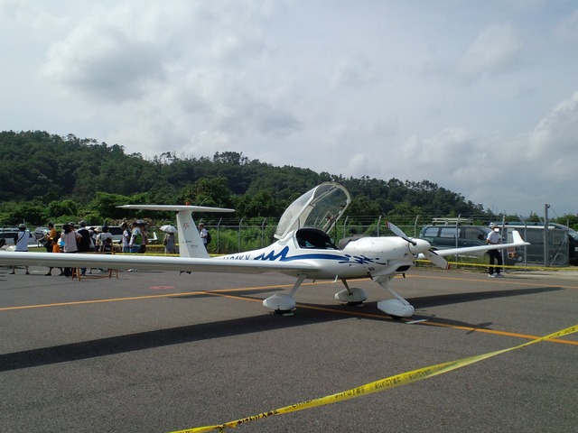 tajima-airport-kounotori-2011-15