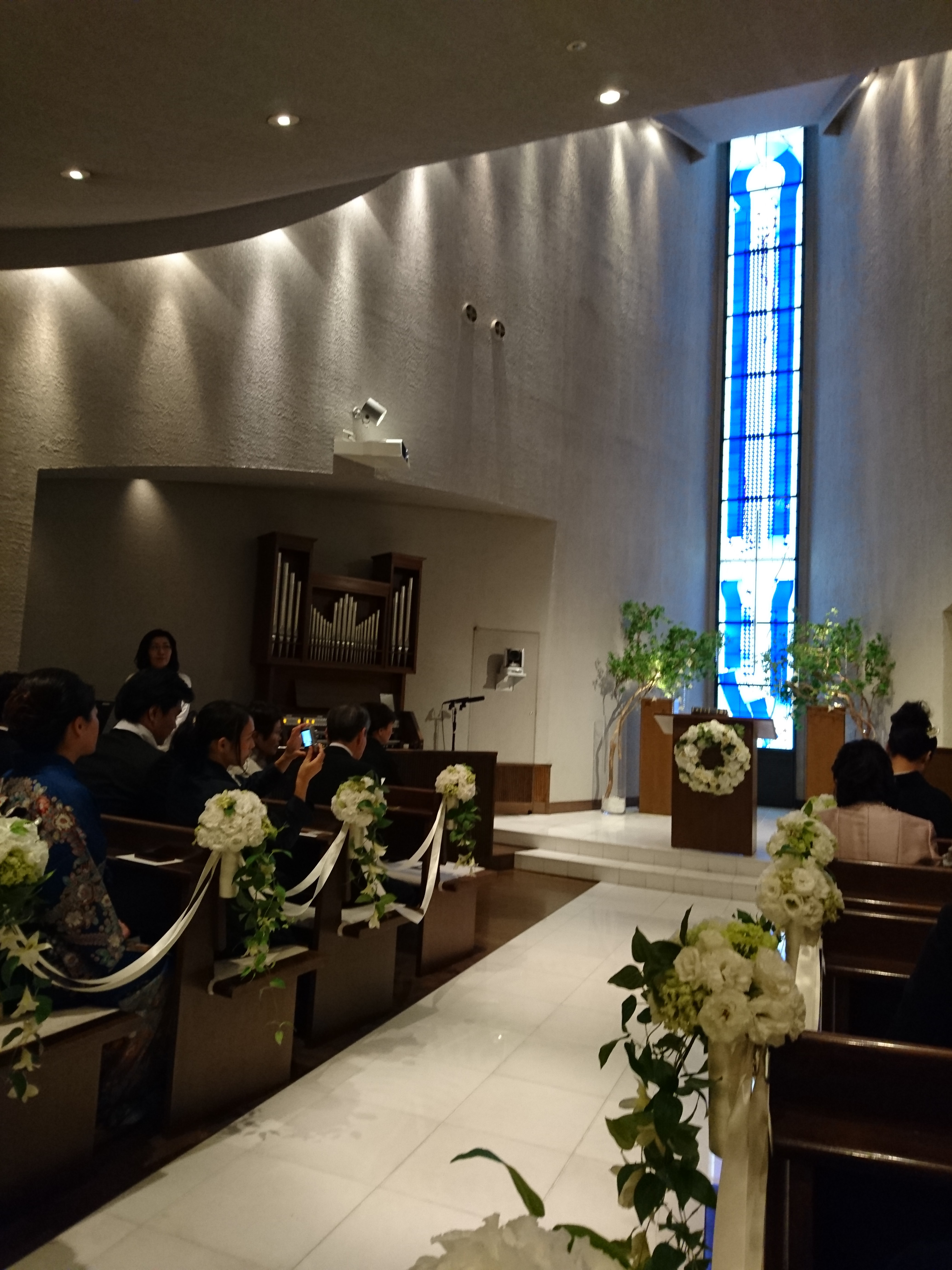 1122 いい夫婦の日に結婚式に参列 冥王星へ連れてって