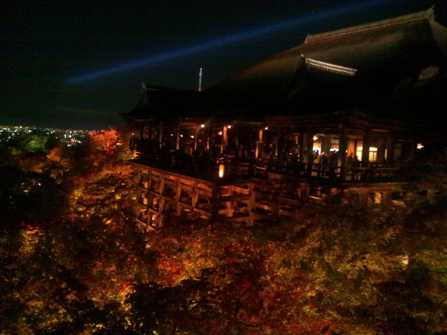 autumn-leaves-2011-kiyomizudera-1