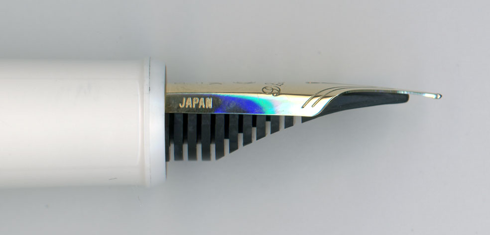 チビ鉈研ぎ〕の形を紹介！ : 万年筆評価の部屋