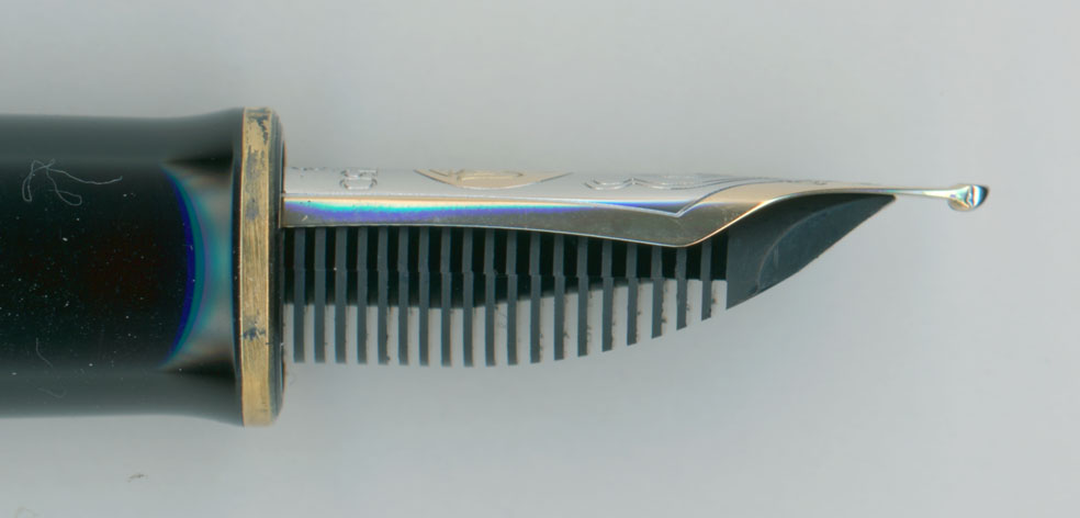 Pelikan M1000 18C-3B ペンポイントがアグリーでインク出ず