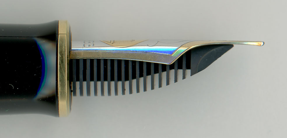 月曜日の調整報告【 Pelikan M900 トレド 20C-M 書き味改善