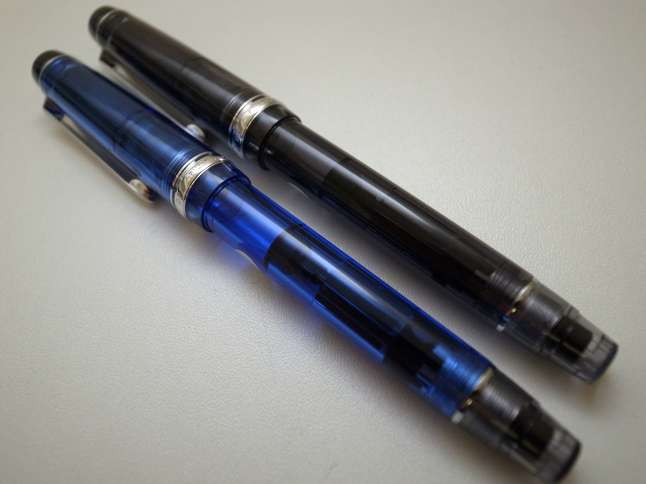 趣味の文具箱 x セーラー レアロ スケルトンブルー : スティログラフィカ