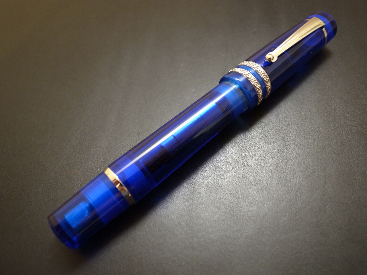 ドルチェビータ ブルーデモンストレーター : スティログラフィカ 