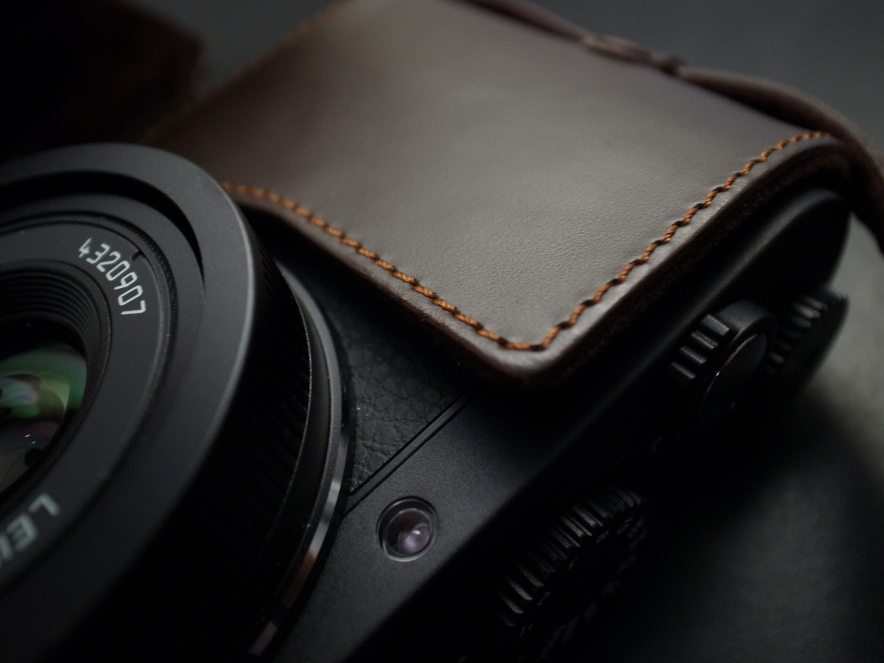 Leica X2 + Ever Ready Case : スティログラフィカ