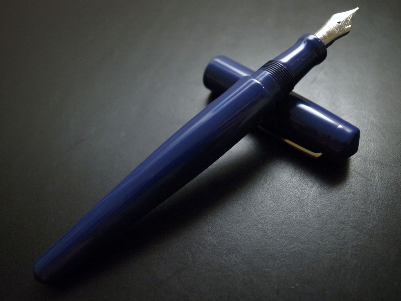 中屋万年筆　ピッコロ桔梗　太字 Nakaya Naka-ai 桔梗 太字 => STUB カスタマイズ : スティログラフィカ