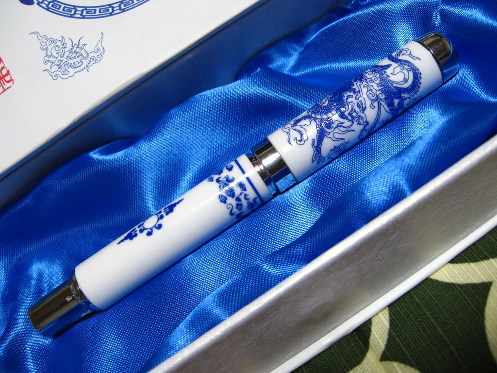 青花筆 ボールペン 白/青　中国伝統 青花筆 中国有名ブランドボールペンの通販 by ジャッキー's shop