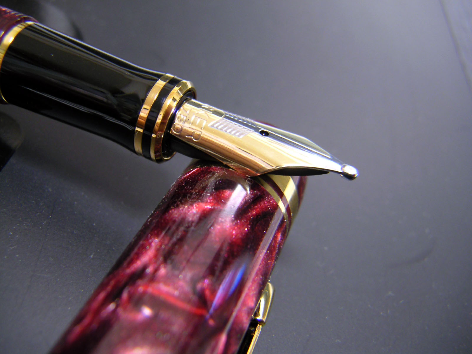 PARKER DUOFOLD International Marble Burgundy (XXB) : ぺん