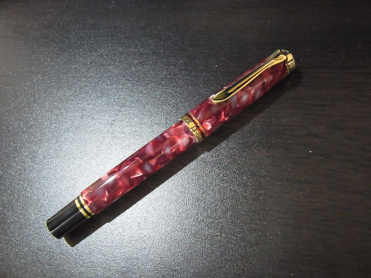 Pelikan スーべレーンM320 ルビーレッド ペリカン 万年筆 スーベレーン M320 ルビーレッド Pelikan
