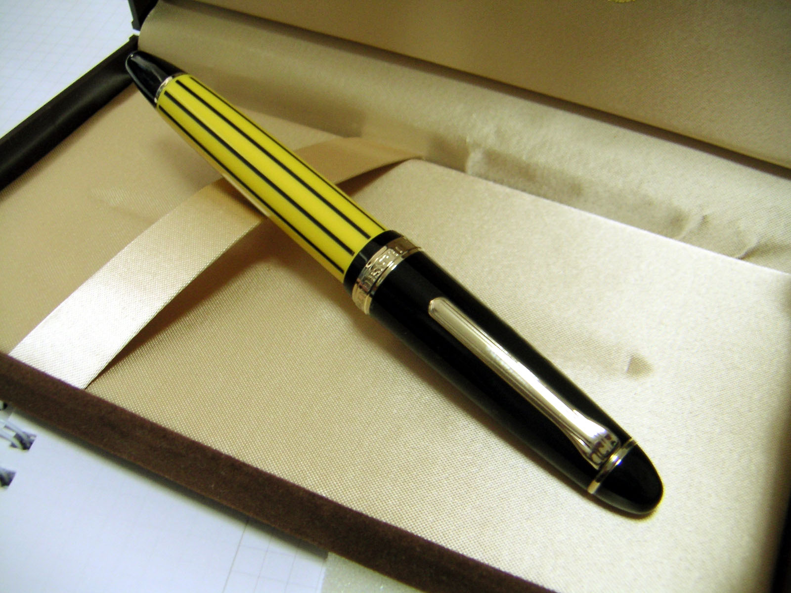 パ・リーグ万年筆、セ・リーグ ボールペン 【公式通販】