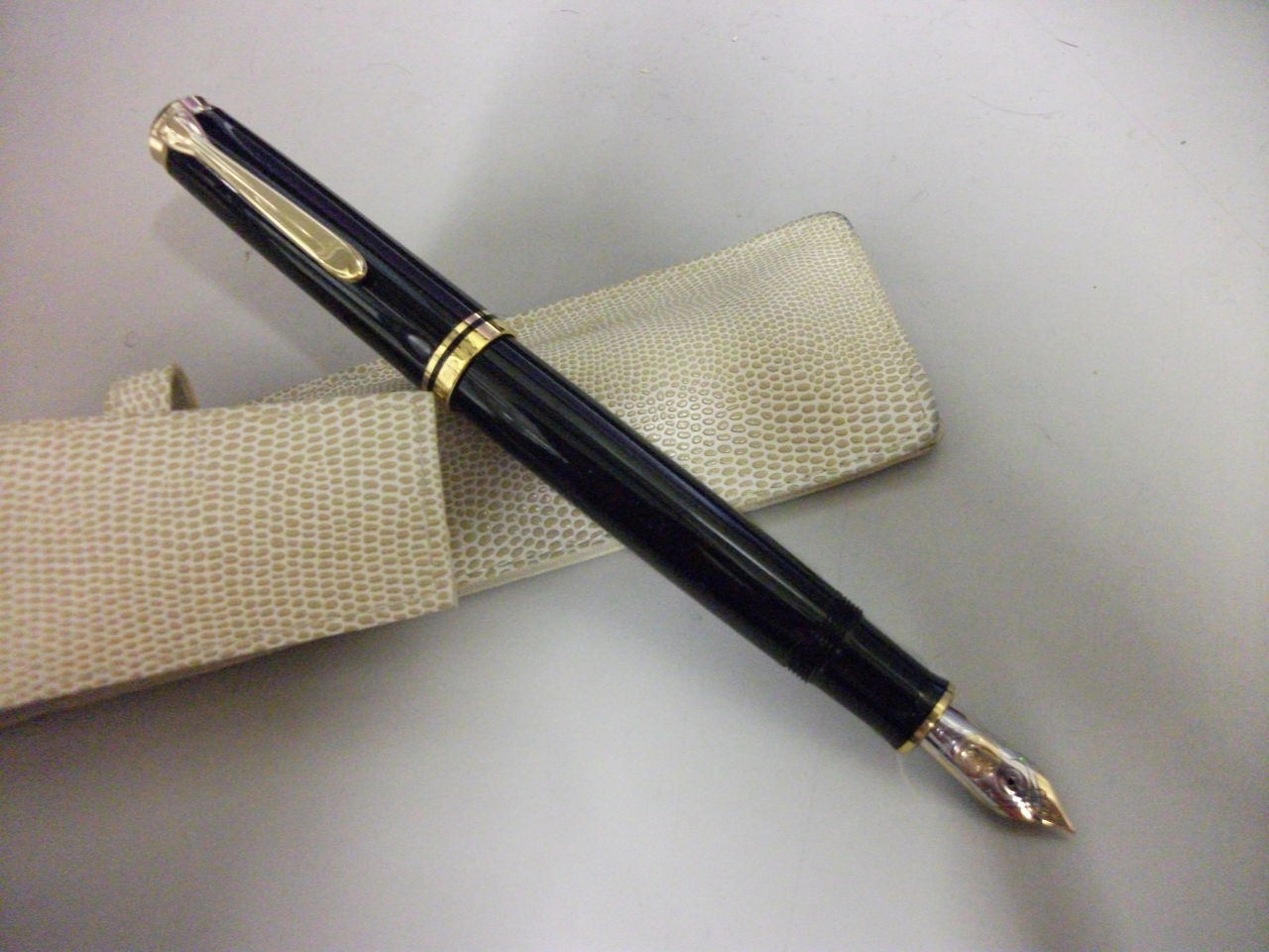 ペリカン スーベレーン M800 黒 楽天市場】Pelikan ペリカン スーベレーン M800 ブラック 黒