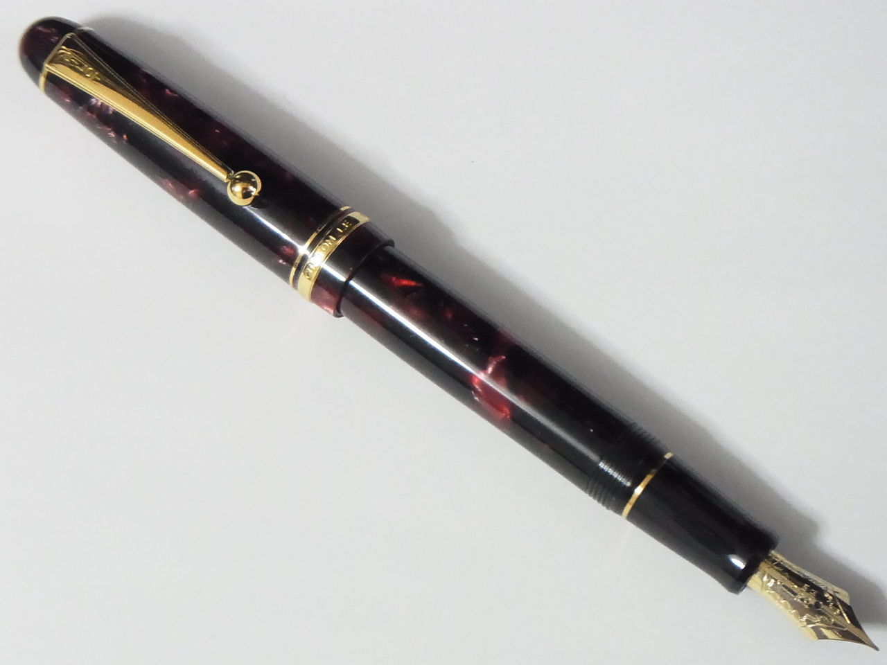 PILOT Custom Legance Red ( Old model ) : ぺん☆ぱれーどっ！