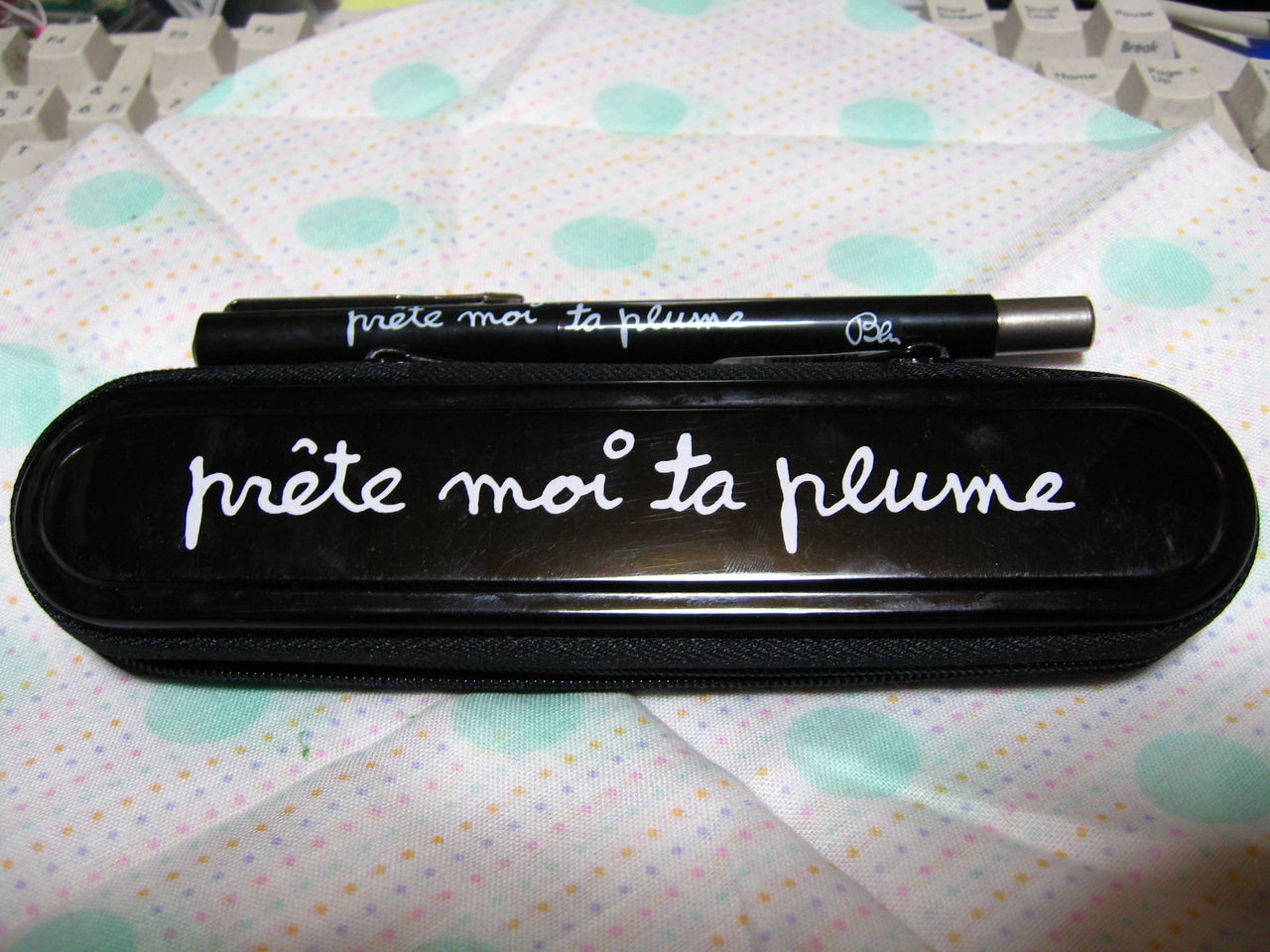 ベン・ヴォーティエ（Ben Vautier）のアートネクタイ ベン・ヴォーティエ（Ben Vautier）のアートネクタイ