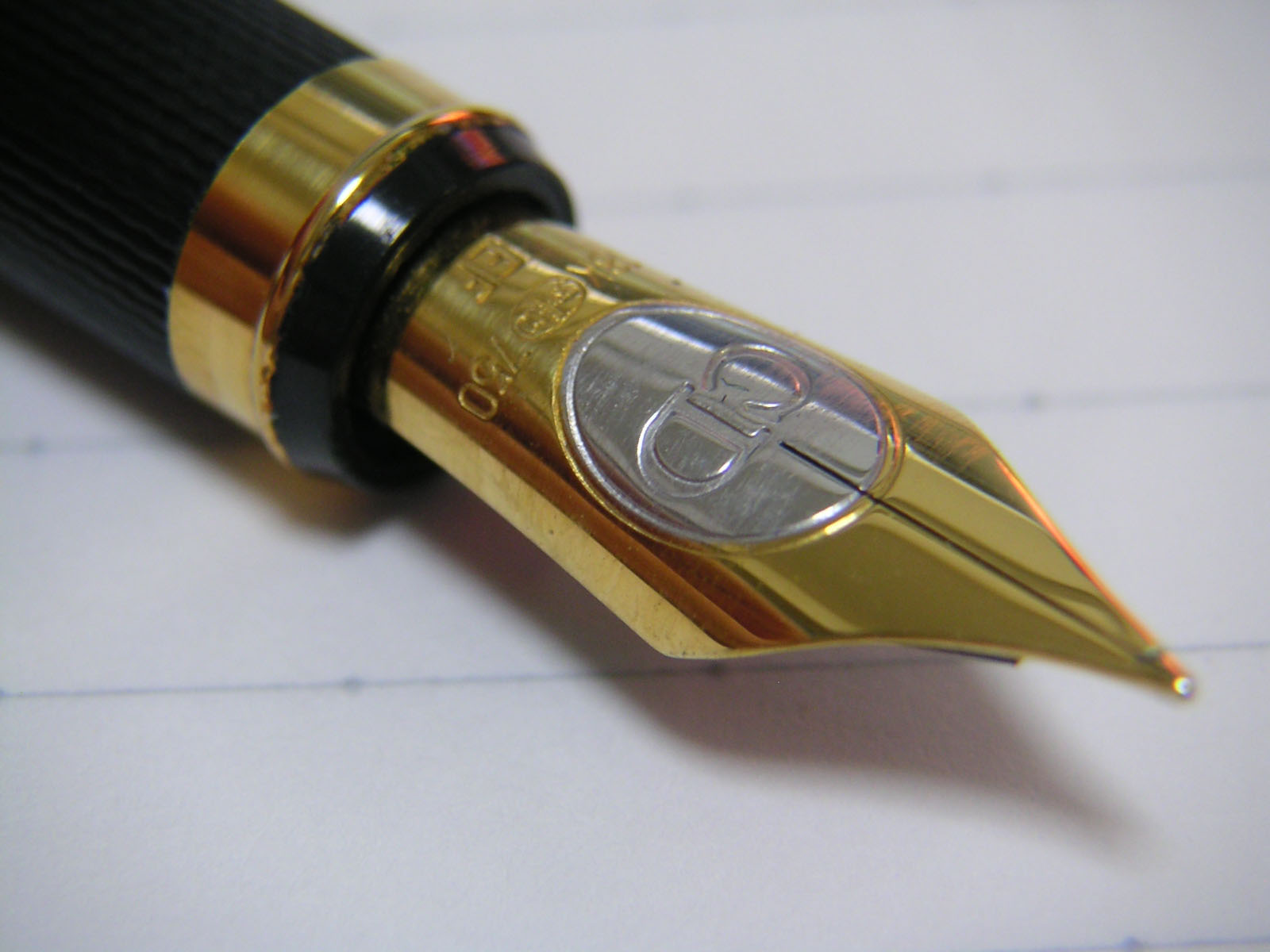 Christian Dior Fountainpen Unknown Model (Gold Plated