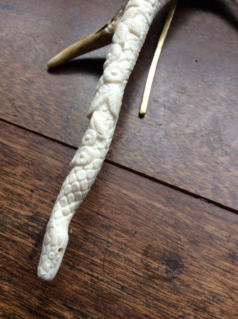 鹿の角で万年筆を 万年筆とヌルリフィルの部屋 Pen Saloon