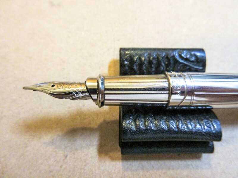 S.T. Dupont Olympio デュポン オランピオ 万年筆 黒 18K S.T. Dupont Olympio デュポン オランピオ 万年筆 黒 18K S.T. Dupont