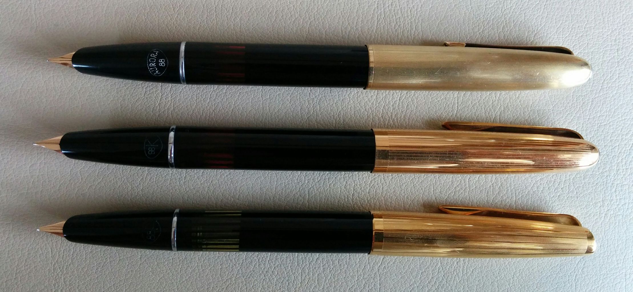 AURORA 88 三代 書き味比較・・・88、 88K、88P : スティロ プリュム