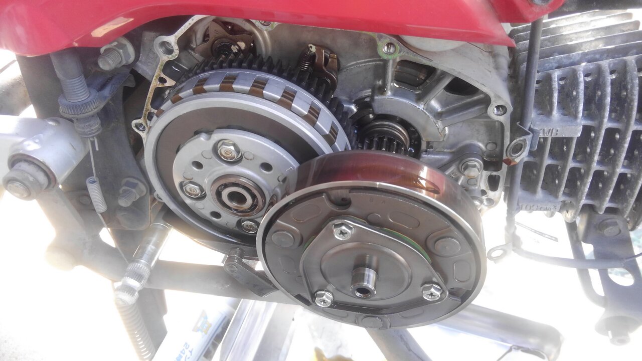 Md110のメンテナンス Oil交換他 カメラと写真が大好きな毎日 バイク