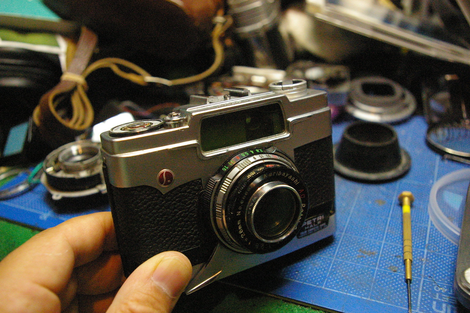 やっと入手できた「ペトリ ハーフ」のレストア : カメラと写真が大好き