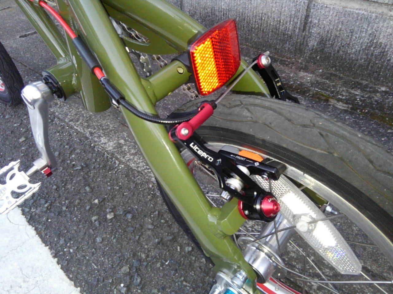 アマゾン 自転車 スタンド 16インチ