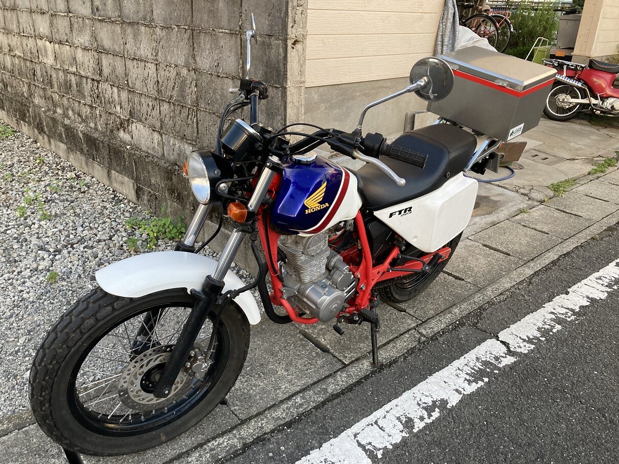 FTR223にリヤキャリアを取付け : カメラと写真が大好きな毎日 + バイク