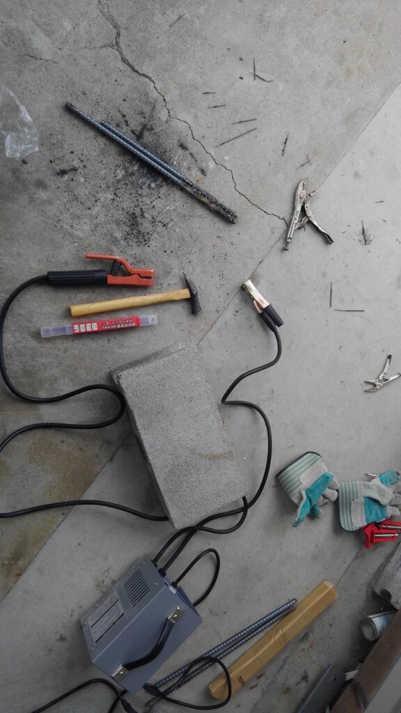 溶接機がやってきた カメラと写真が大好きな毎日 バイク