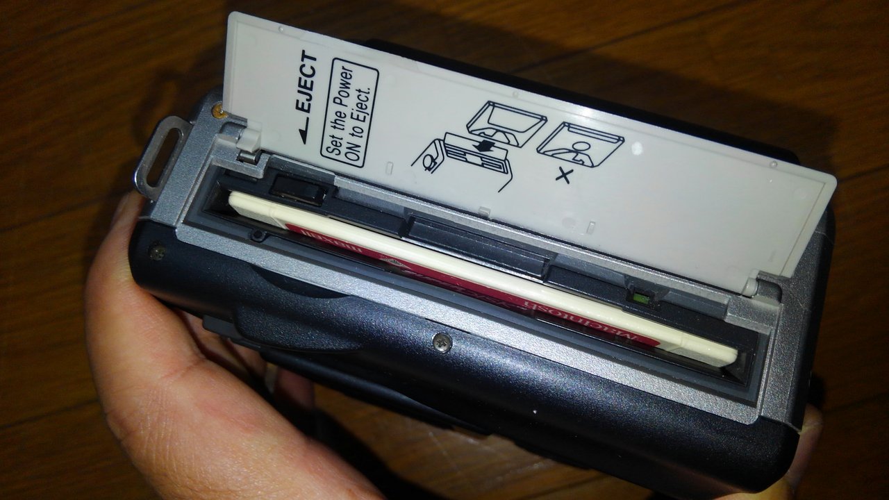 今となっては珍しいSuperDisk採用のデジカメ LK-RQ132S : カメラと写真