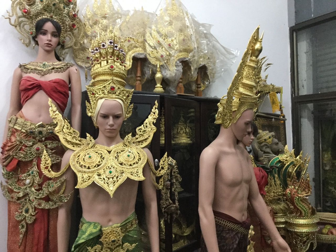 ニューハーフ勃起ペニス 