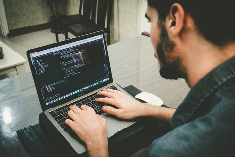 danial-igdery-FCHlYvR5gJI-unsplash (1)
