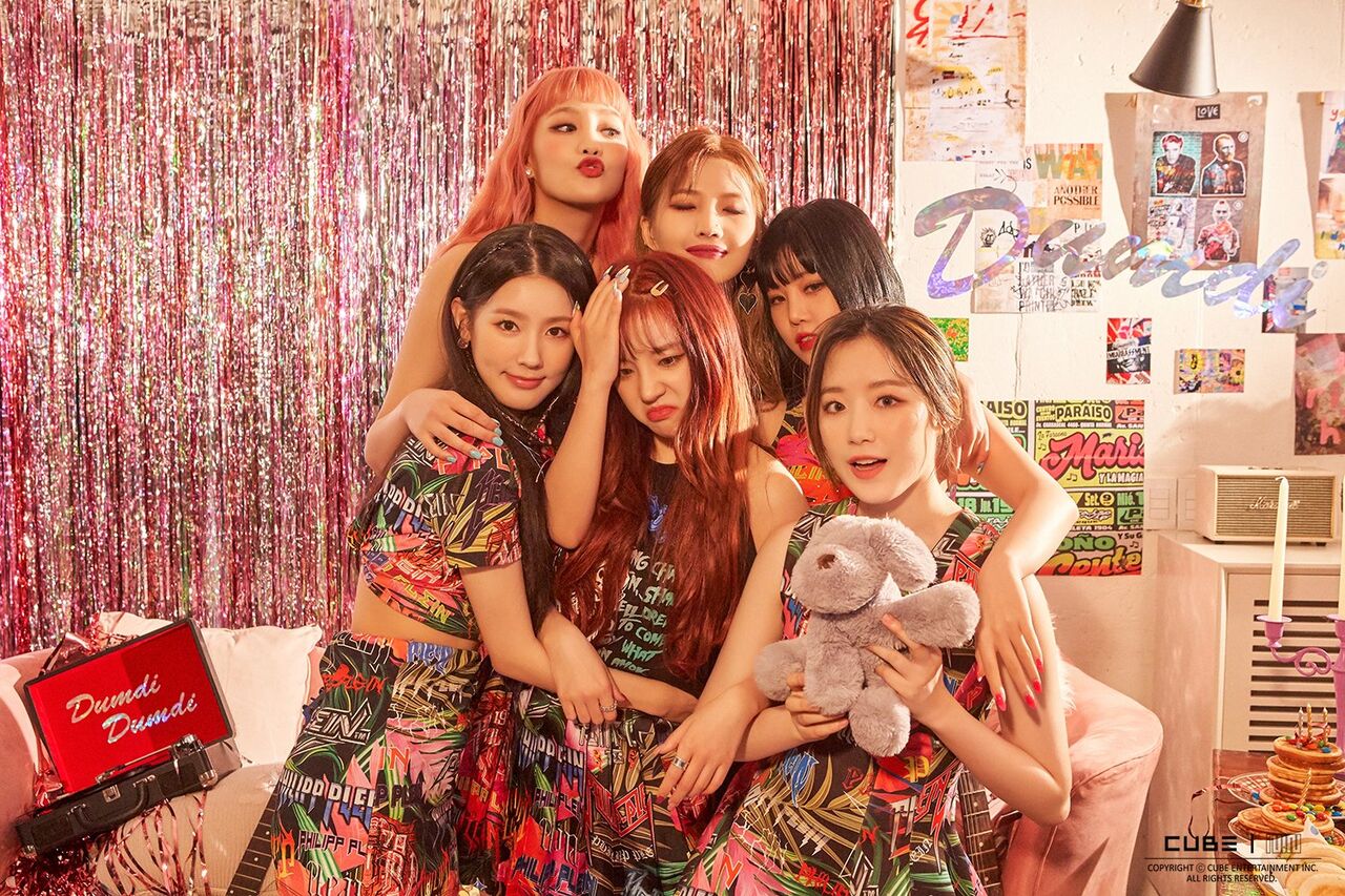 音楽評）「暑苦しいのに切ない夏」〜(G)I-DLE『DUMDi DUMDi』 : K-POP