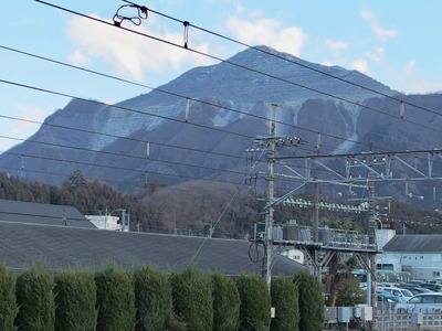 武甲山