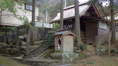 祠