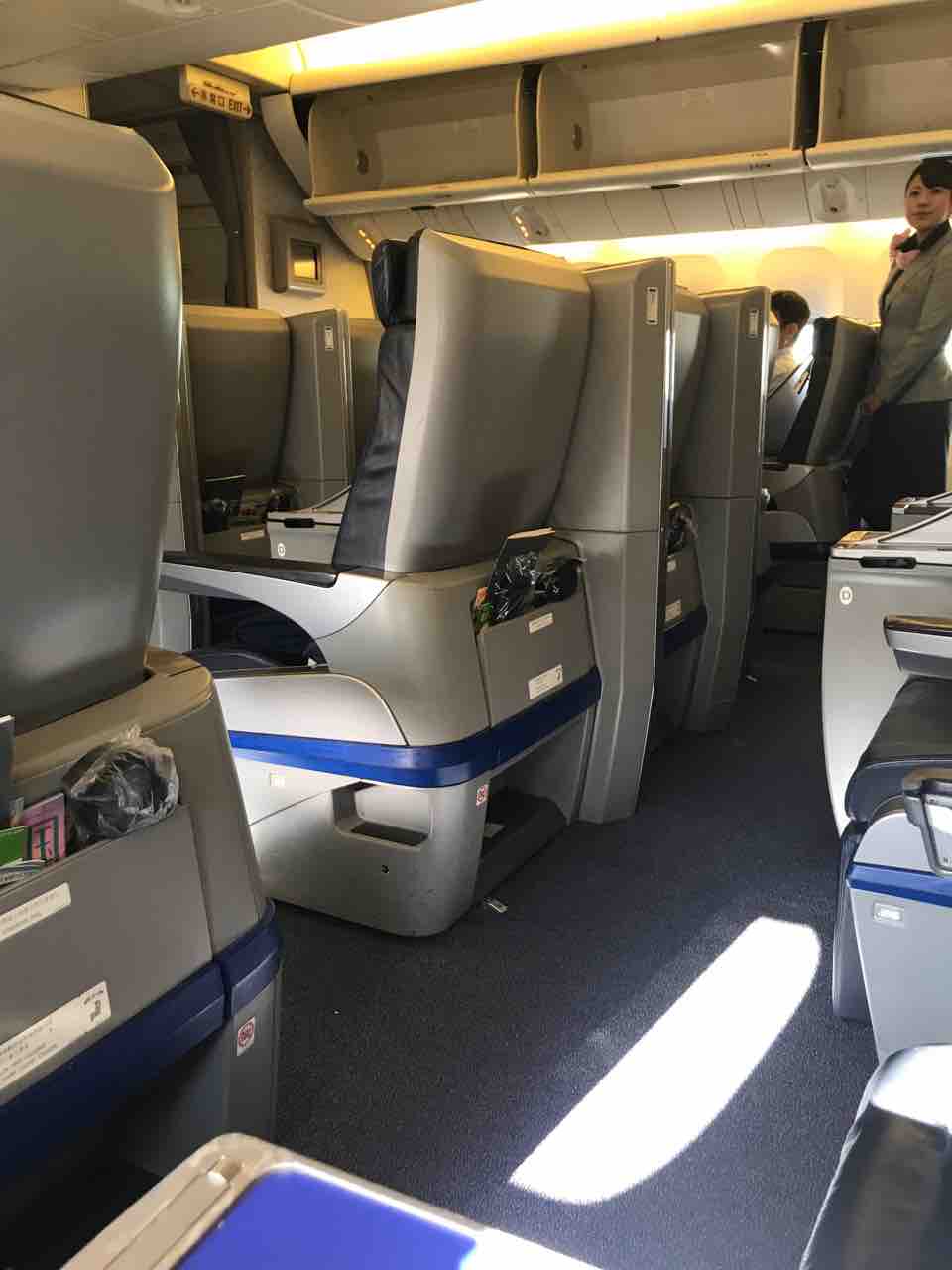 Ana Nh401 羽田 秋田 プレミアムクラス搭乗記 豪快な機種変更 Pesawatのブログ