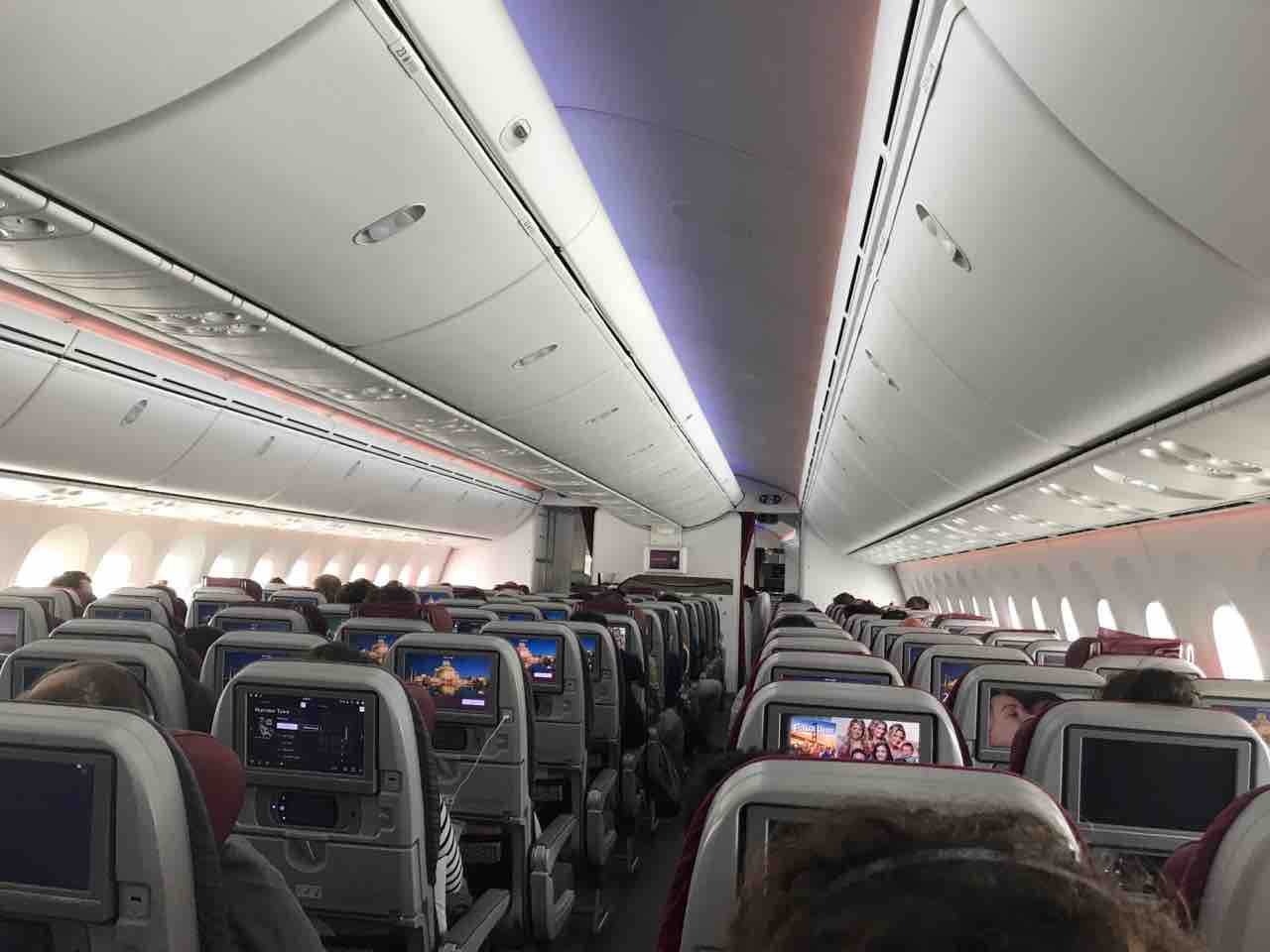 カタール航空 Qr291 ドーハ プラハ エコノミークラス搭乗記 Pesawatのブログ カタール航空 Qr291 ドーハ プラハ エコノミークラス搭乗記 Pesawatのブログ