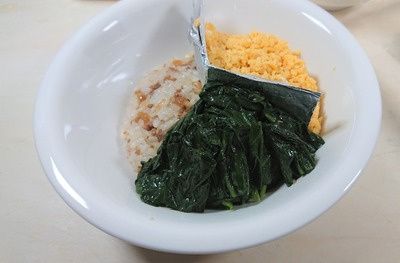 三色丼16