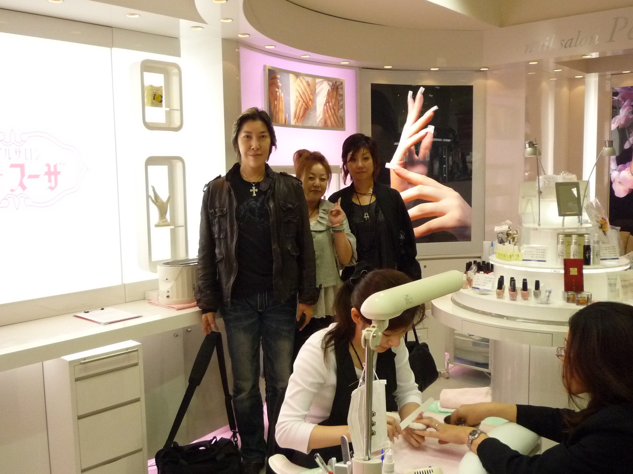 岡山天満屋本店のネイルサロンプティスーザ 岡山のネイルサロン プティスーザ 有東秀峰 Hidemine Aritou