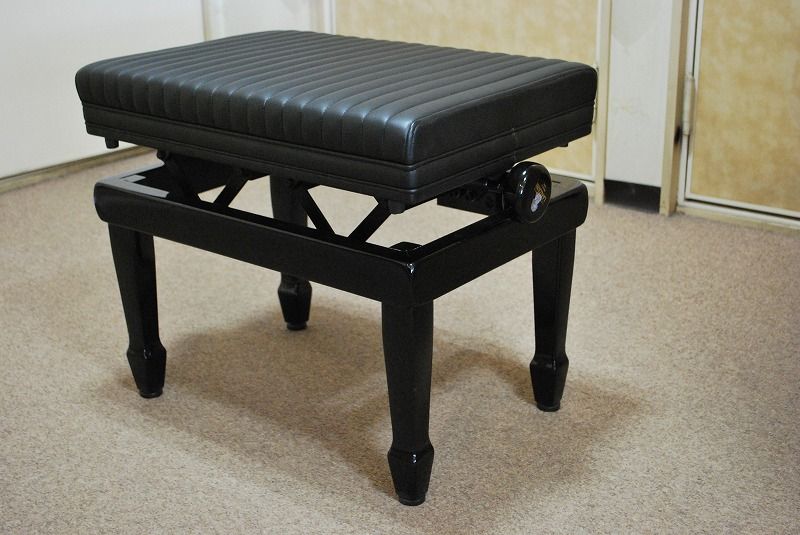 HIDRAU BM-45H イドラウ社 コンサートピアノ椅子 スペイン 座面 黒 ガス圧式高低 ピアノ椅子