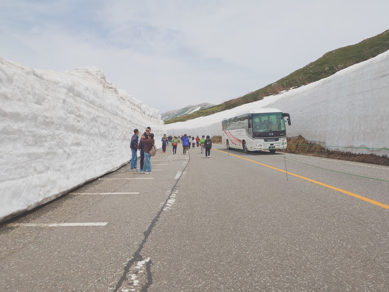 今日の室堂 雪の大谷 2025/6/2 : 富山で飲み食い・おぼえ書きブログ