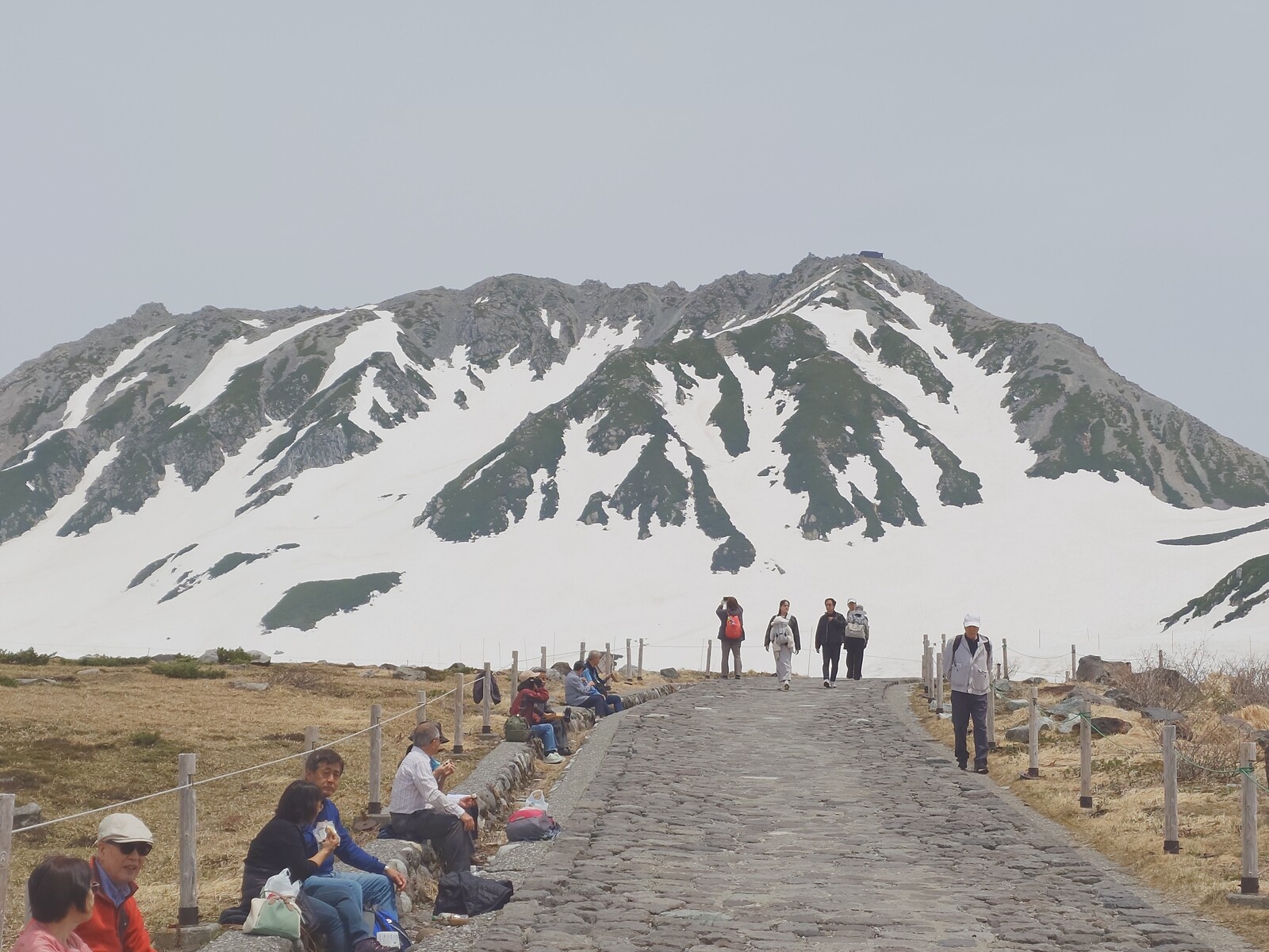 今日の室堂 雪の大谷 2025/6/2 : 富山で飲み食い・おぼえ書きブログ