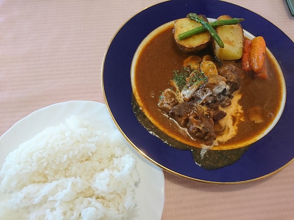 洋食屋といえば のビーフシチューをローゼで食べた 富山で飲み食い おぼえ書きブログ