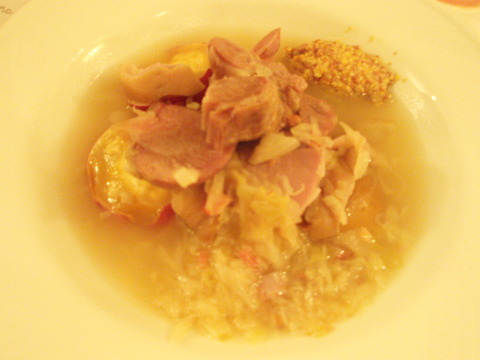 P8303044