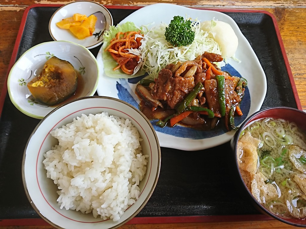 やっちゃんで食べる焼肉定食 富山で飲み食い おぼえ書きブログ