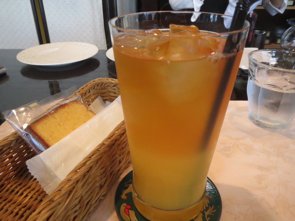 紅茶とオレンジジュースが ローズウッド 富山で飲み食い おぼえ書きブログ