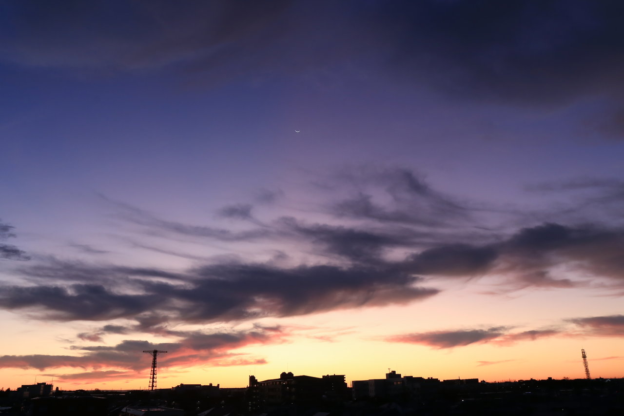 夜明けの月 サイパン情報他趣味の色々 誰でも撮れる風景写真