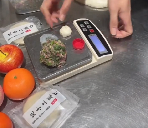肉まんを包む方法って、その餡と皮の比率はおかしいだろ！w　でも包めちゃったよ
