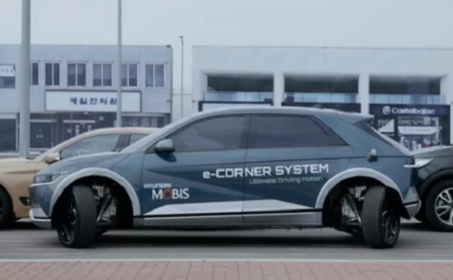 ヒュンダイ車の新しいステアリングシステムがなんか凄い！ｗ