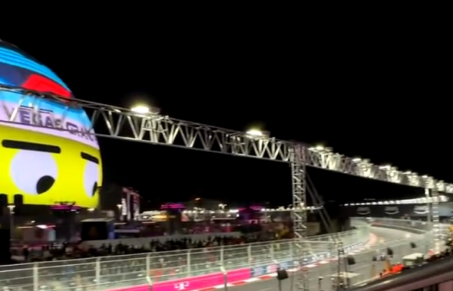ラスベガスの球体スクリーンが「F1グランプリ」を観戦して楽しむとこうなる！ｗ