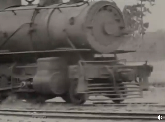 1944年に線路をどれだけ爆破したら列車が脱線するのか試験した映像が凄い！